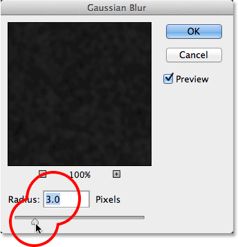 Setting the Radius value in the Gaussian Blur dialog box. Image © 2013 <a href='https://www.86ps.com/'><font color=''>Photoshop</font></a> Essentials.com