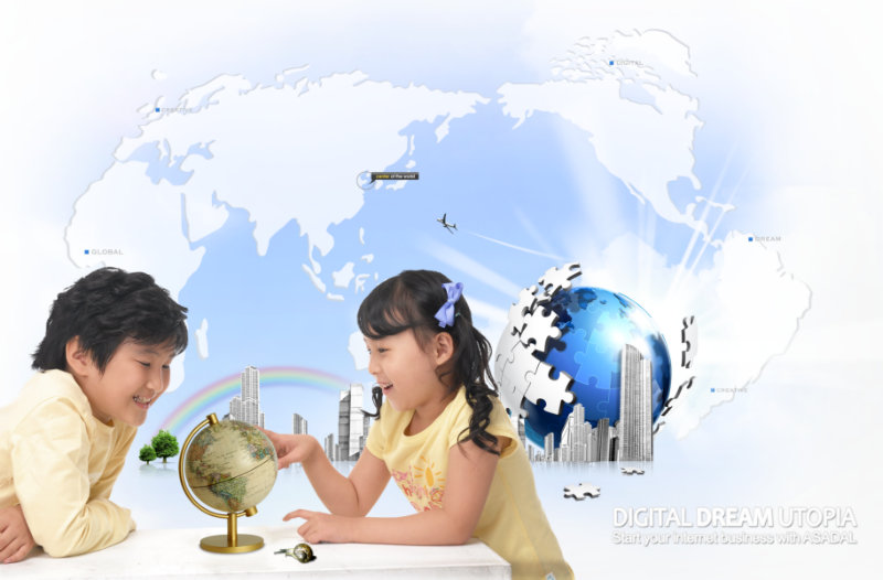 蓝色地球仪世界地图背景玩耍的兄妹俩儿童人物