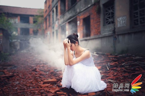 调色思路 人像片子<a href='https://www.86ps.com/Article/Index.asp'><font color=''>背景</font></a>杂乱怎么办