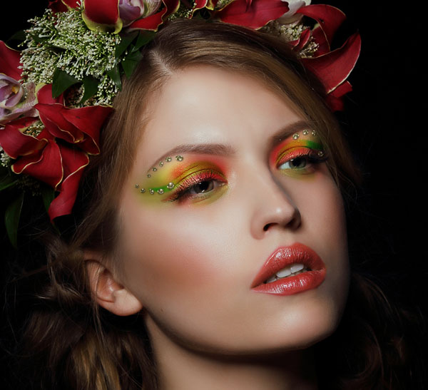 How to Apply Creative Makeup with <a href='https://www.86ps.com/'><font color=''>Photoshop</font></a>