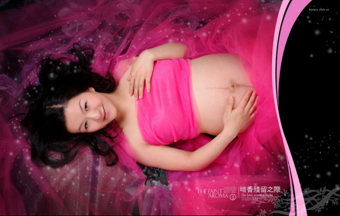 10月更新影楼孕妇写真相册模板泳装孕味系列写真相册PSD模板免费下载三(共13P)