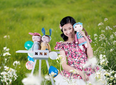 2015最新3D免抠图儿童摄影相册模板{E199.七彩花季}系列PSD素材免费下载一(共28P)